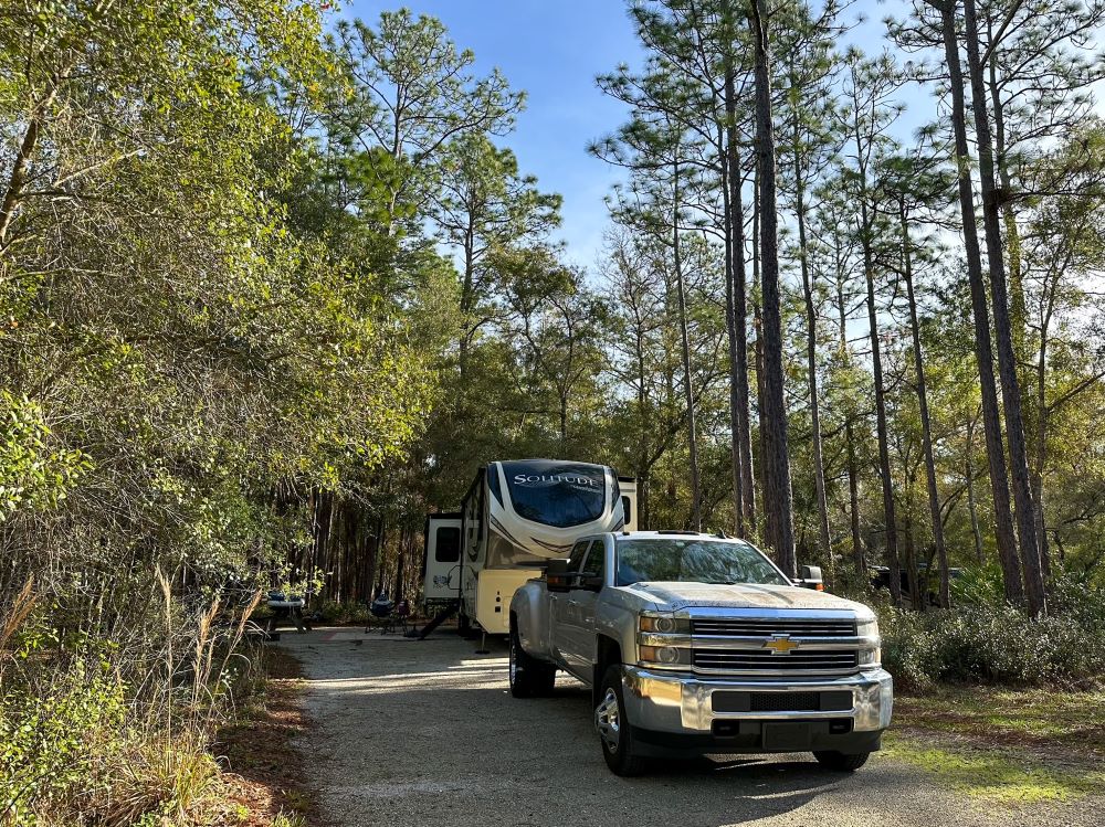 How Do People Afford To Live In An RV Full Time? 31 Tips For Cheap RV