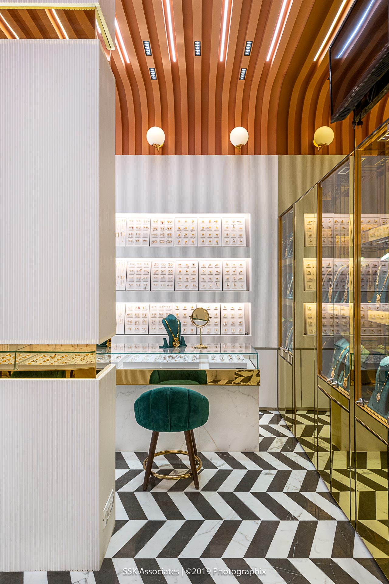 Jewellery Studio An Excellent Display Of Beauty And Depth SSK