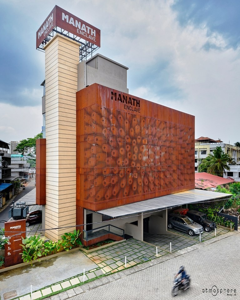 Solving the Work Space Requirements in the Office in an Innovative Way