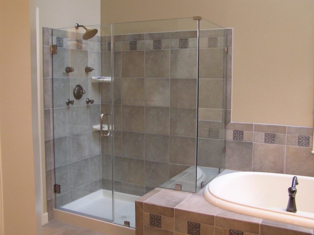 28 Small Shower Ideas for Tiny Bathrooms That Will Inspire You The
