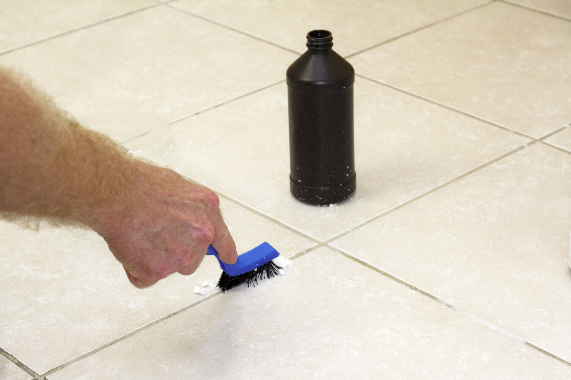 Best Way to Clean Grout Without Scrubbing