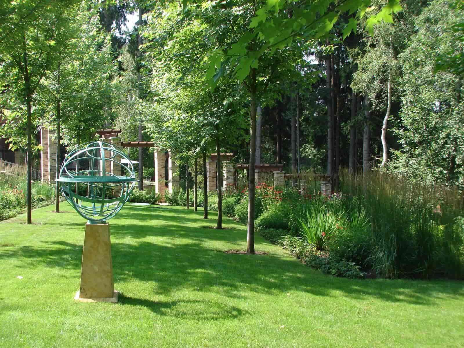 Fall Lawn Prep What Do You Put on Your Lawn in the Fall?