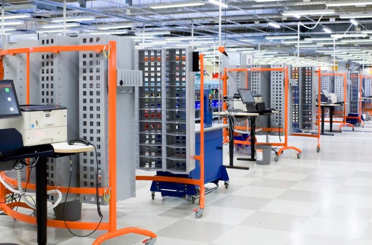 Managing Packages at Your Property Which Mailroom System Should You Get?