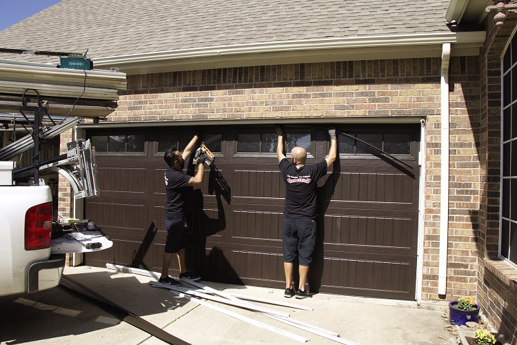 What to Expect During a Professional Garage Door Installation Insights