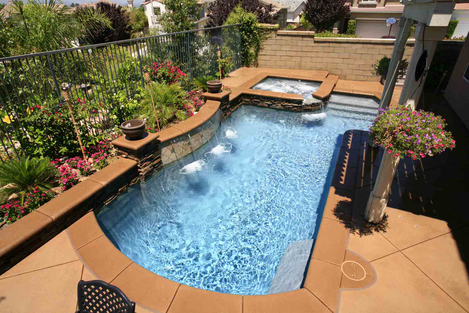 How Much Does a New Swimming Pool Cost?