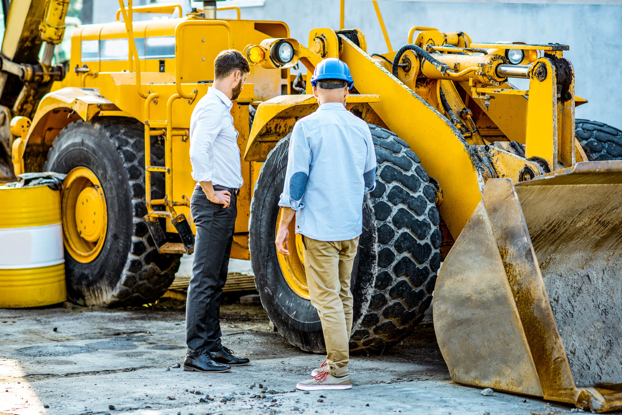 How To a Heavy Equipment Broker Your Path to Success