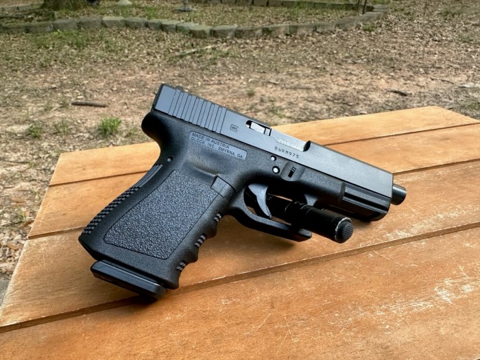 Glock 23 9mm threaded