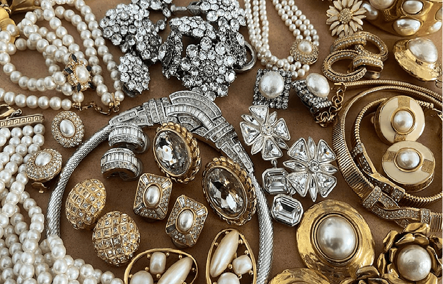 Gold Jewelry Something to Satisfy Everyone's Tastes