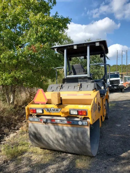 AsphaltPro Magazine AsphaltPro Magazine Wear Safety on your Sleeve