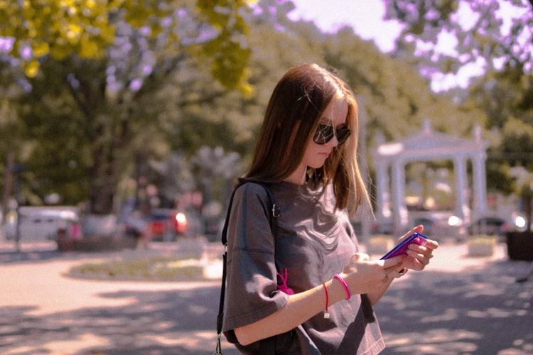 If A Guy Doesn't Text You For A Week, Do This! The Attraction Game