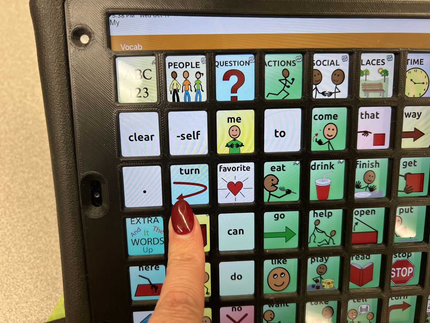 Modeling AAC During Read Aloud - The Autism Helper