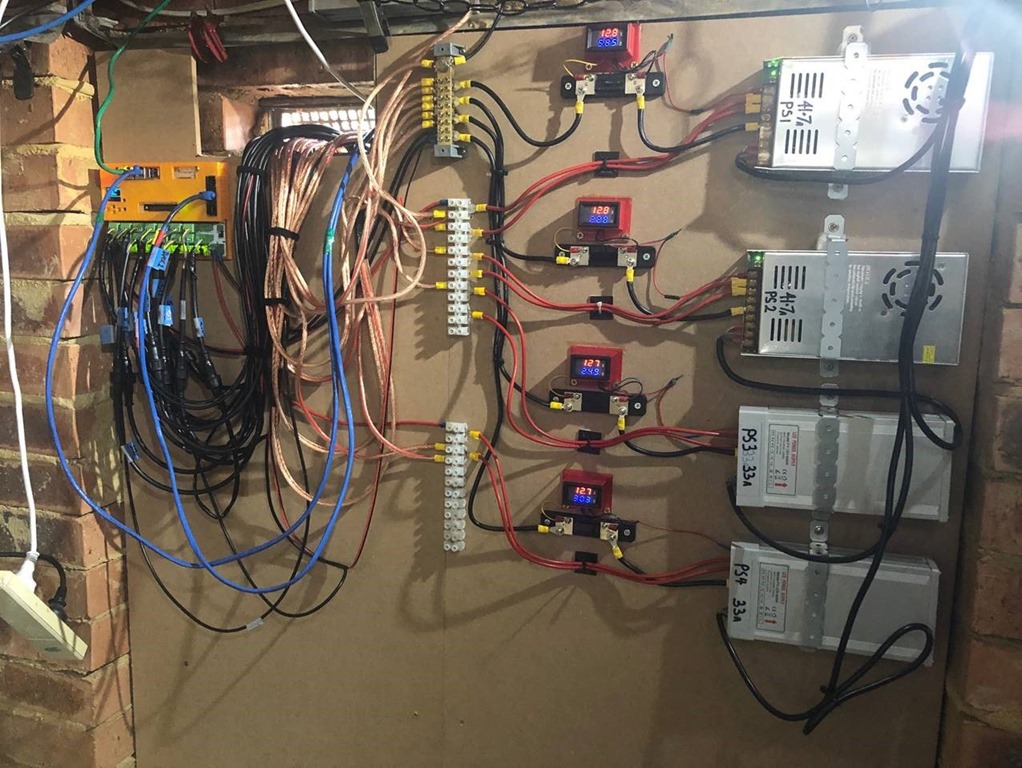 Pimp Your Christmas Lights with xLights, Is Rivian a Tesla Killer and a