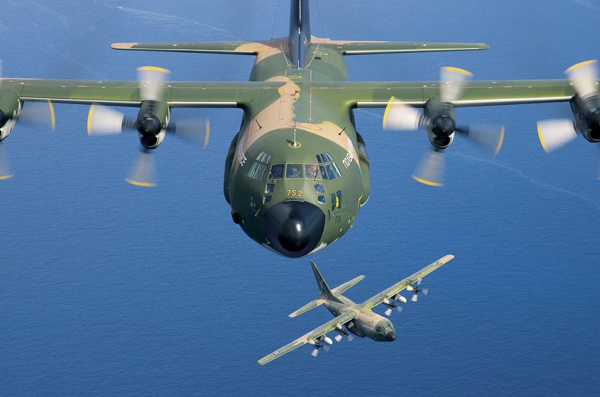 Amazing C-130 photo shows aircraft camouflage still rocks - The Aviationist