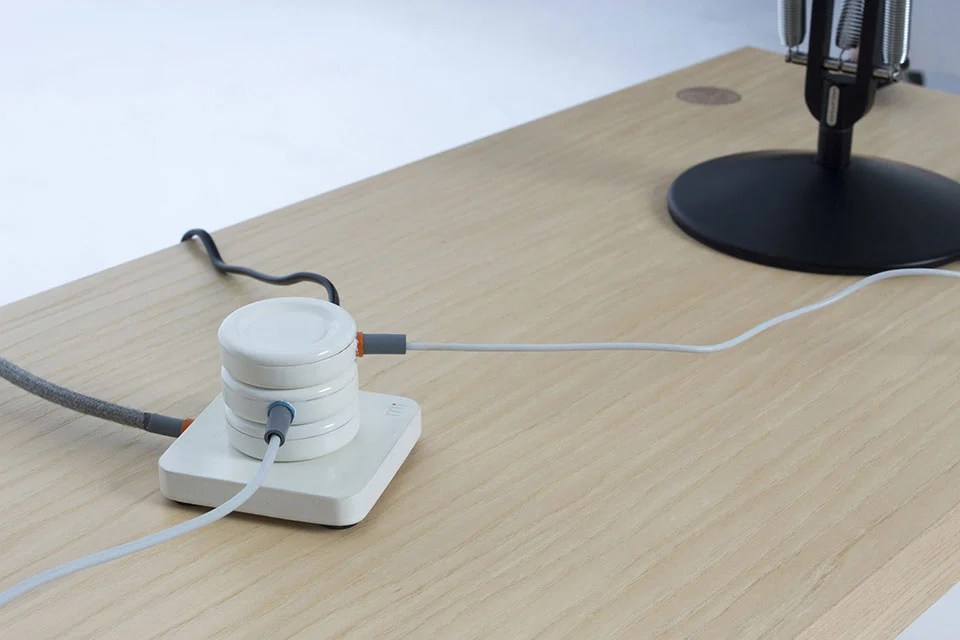 The Mi Plug is a Clever Concept for a Safer and Stackable Power Plug