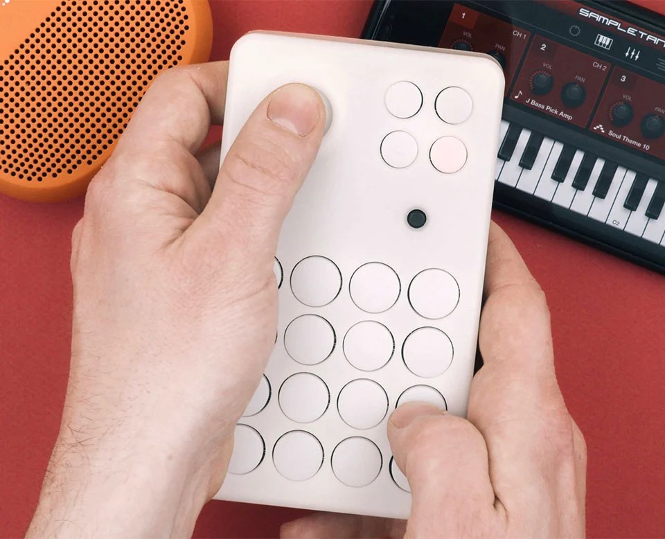 The offGrid Is a Portable, Pocketable MIDI/OSC Expressive Controller