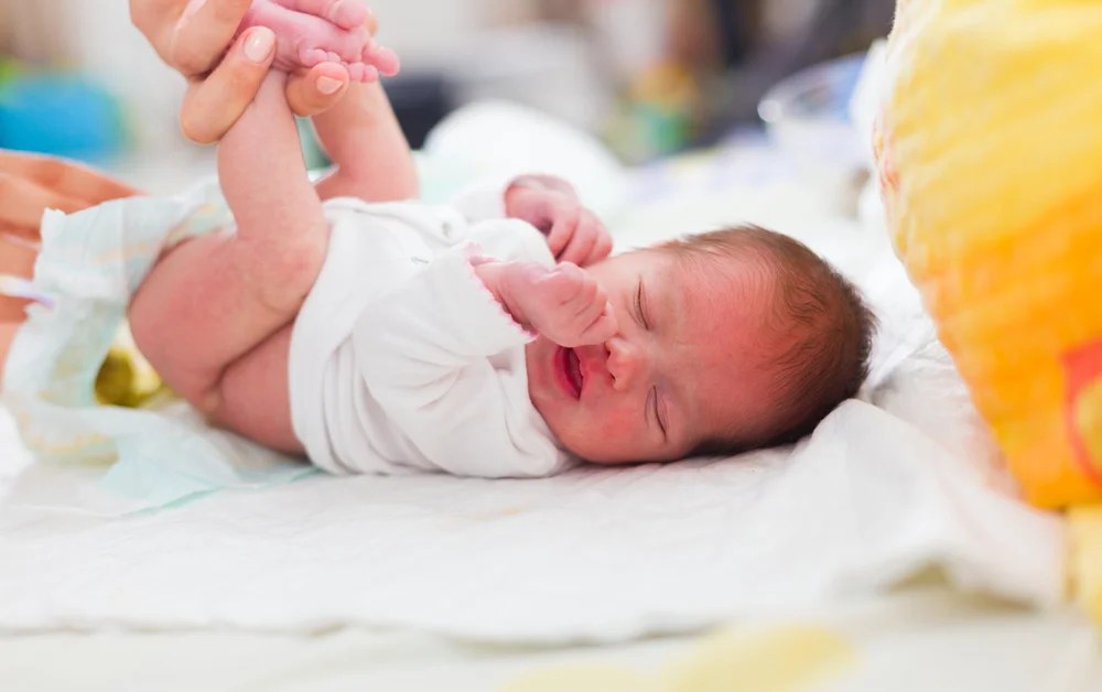 How to Handle Newborn Baby Alone thebabiespace