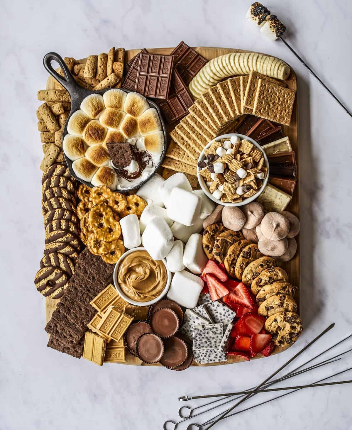 S'mores Board and S'mores Tray Inspiration The BakerMama
