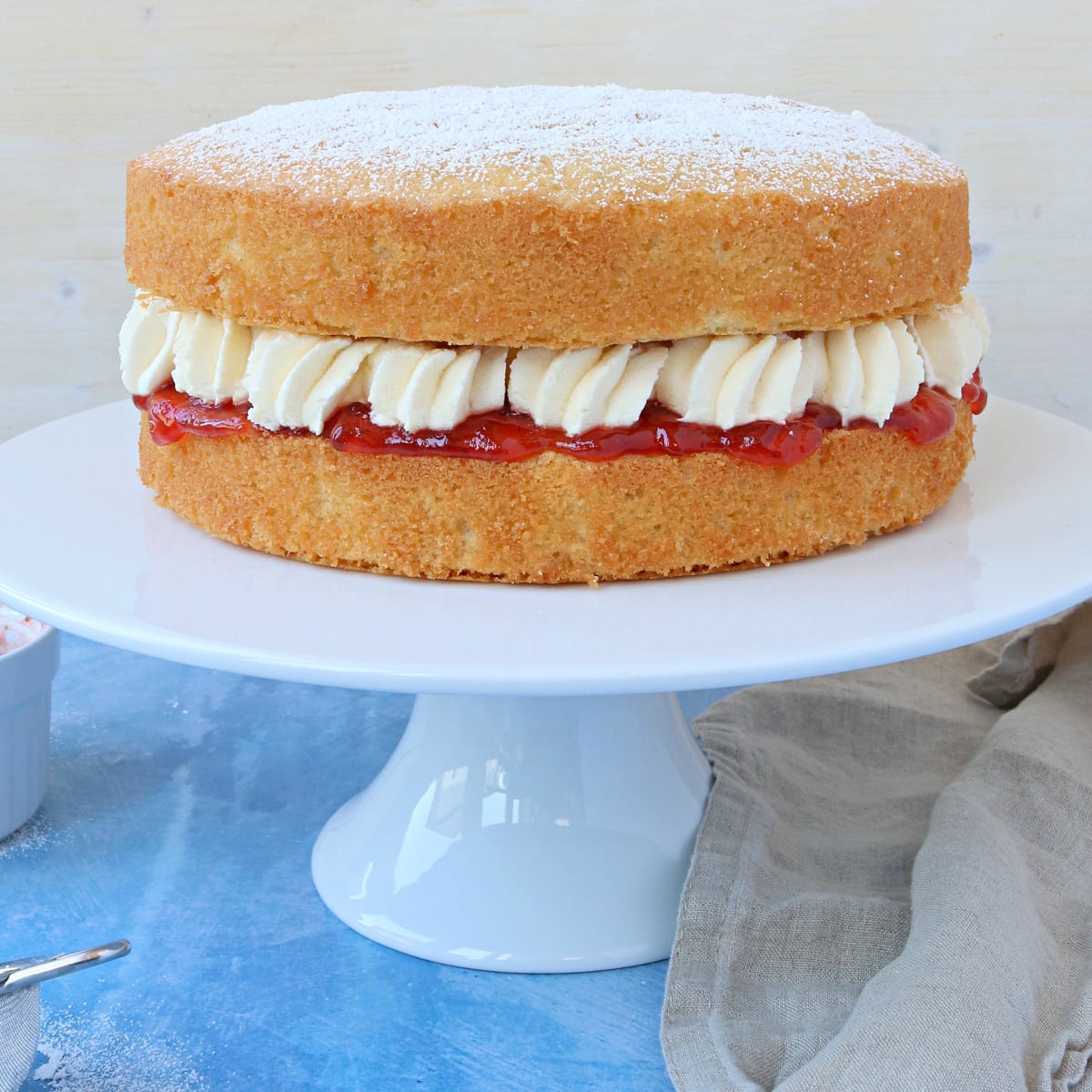 Victoria Sponge Cake The Baking Explorer