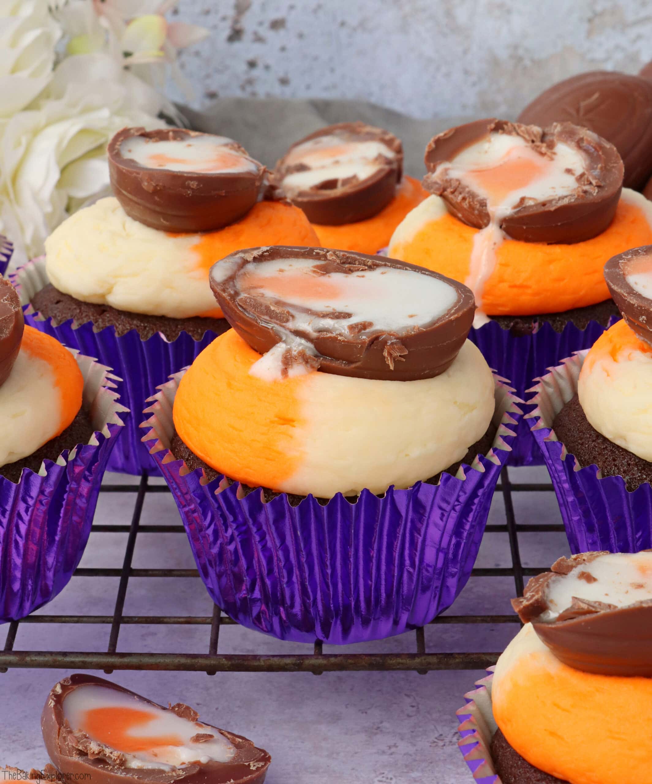 Creme Egg Cupcakes The Baking Explorer
