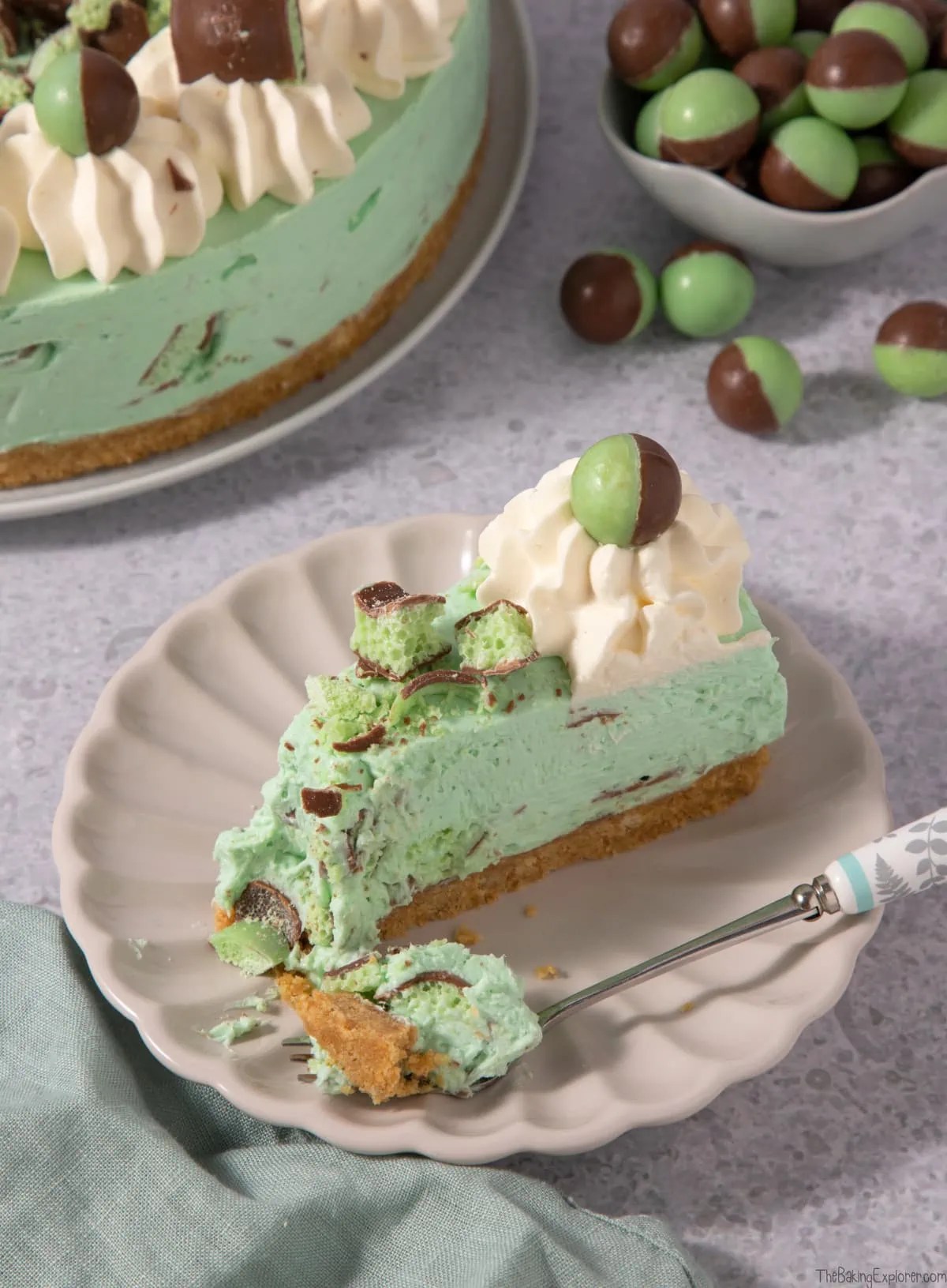 Mint Chocolate Aero Cheesecake cooking.foodreli