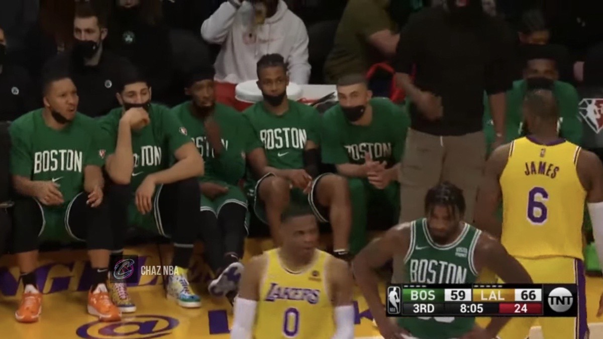 VIDEO LeBron James Debates With Celtics’ Bench, Disagreeing With A