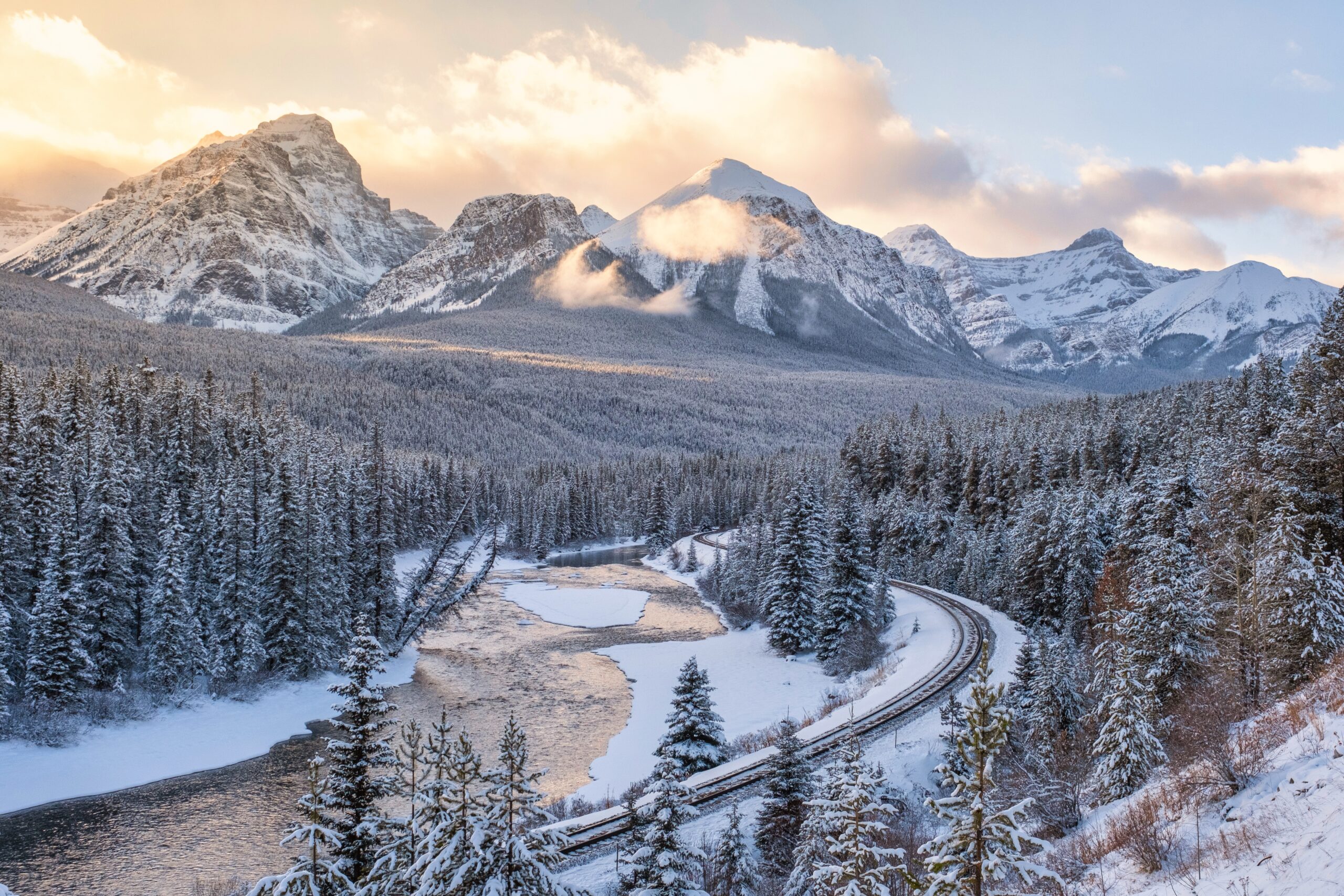 How To Visit and Photograph Morant's Curve in Banff