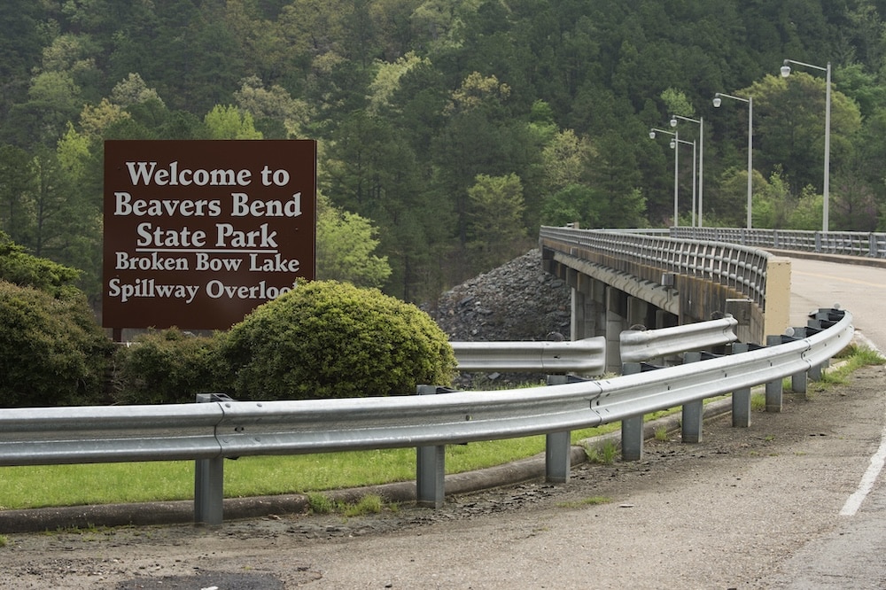 A Traveler's Guide to Hochatown, OK The Bear Cabins