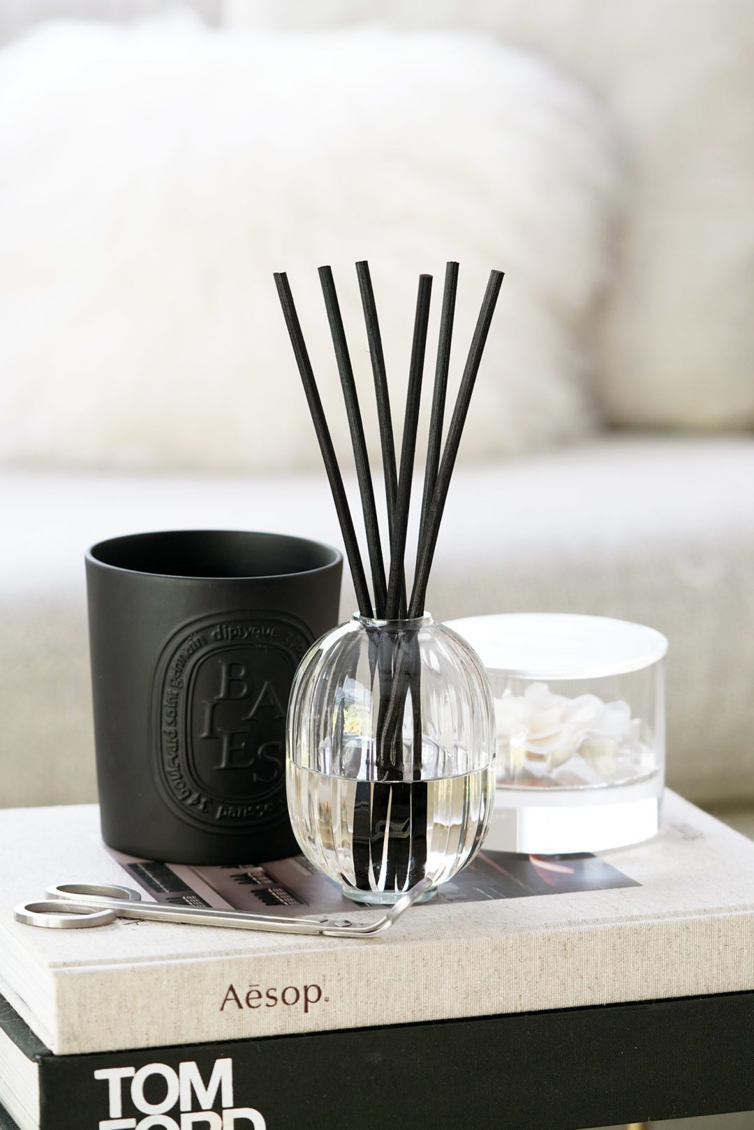 Diptyque Black Friday Baies 2021 + Favorite Candle Accessories The