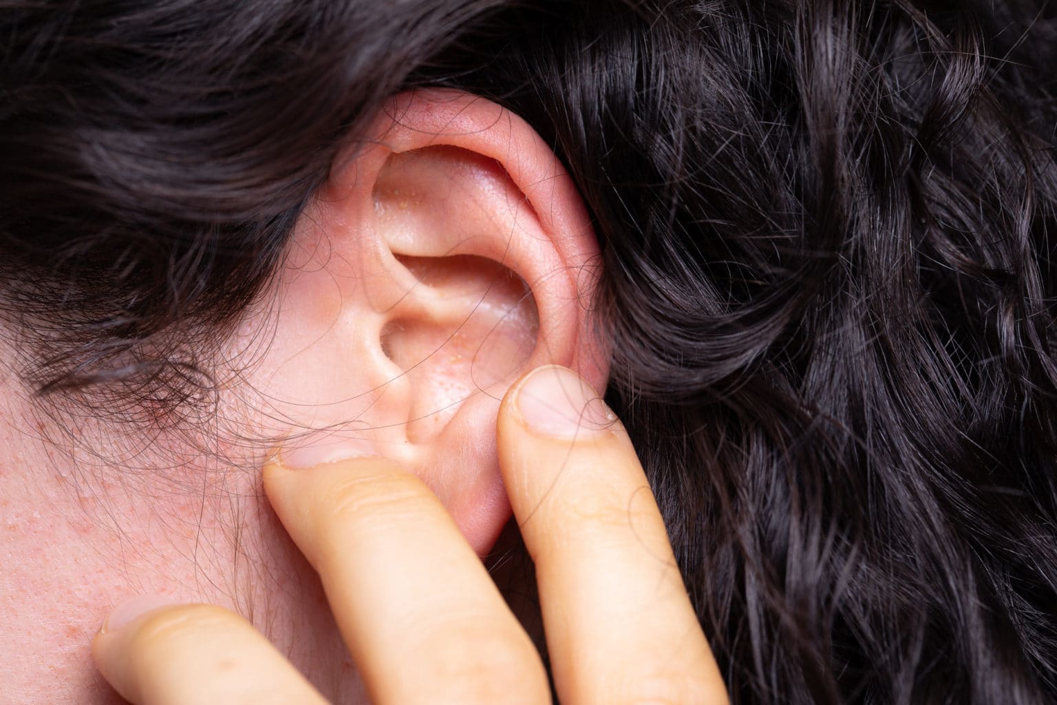 What To Do if You Have Pain Under Ears After Drinking Alcohol