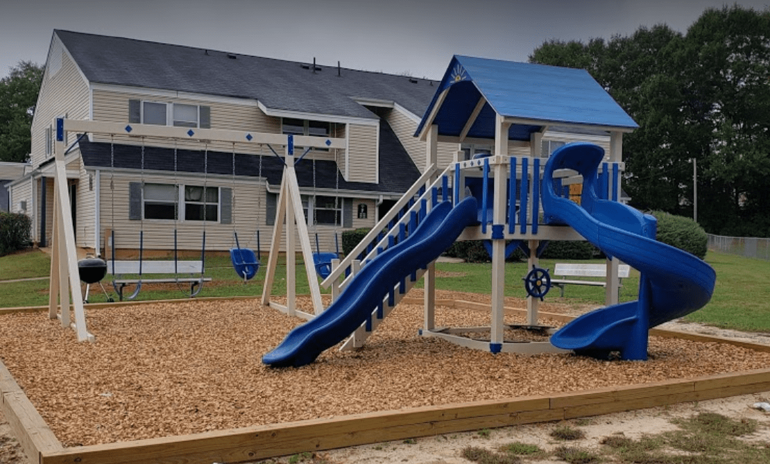 Beverly Arms Apartments