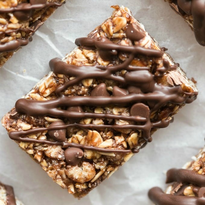 Chewy Mint Chocolate Chip Protein Bars