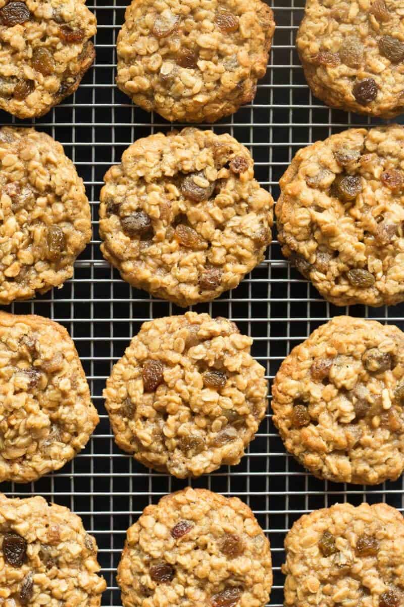 Beat in eggs and vanilla until fluffy. Healthy Oatmeal Raisin Cookies 4 Ingredients The Big Man S World