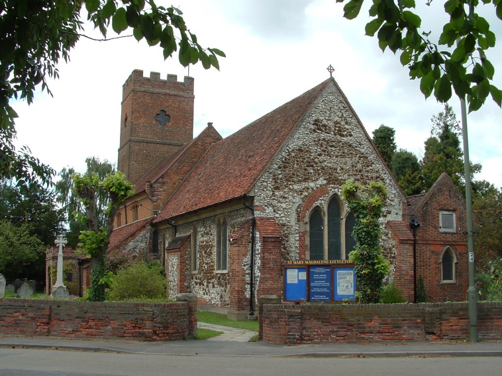 Littleton War Memorial With the British Army in Flanders & France
