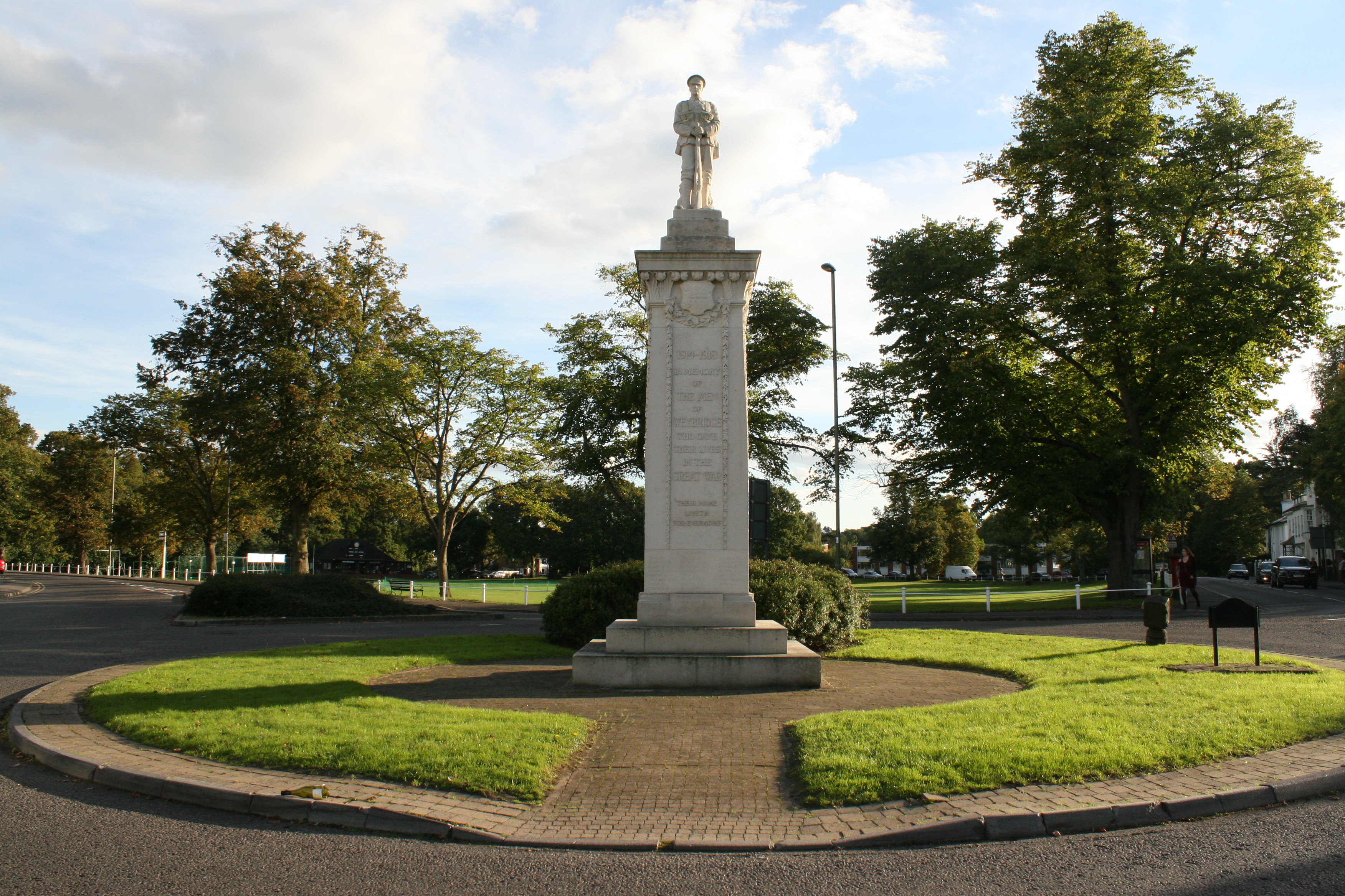 Hanger Hill (Weybridge) War Memorial With the British Army in Flanders & France