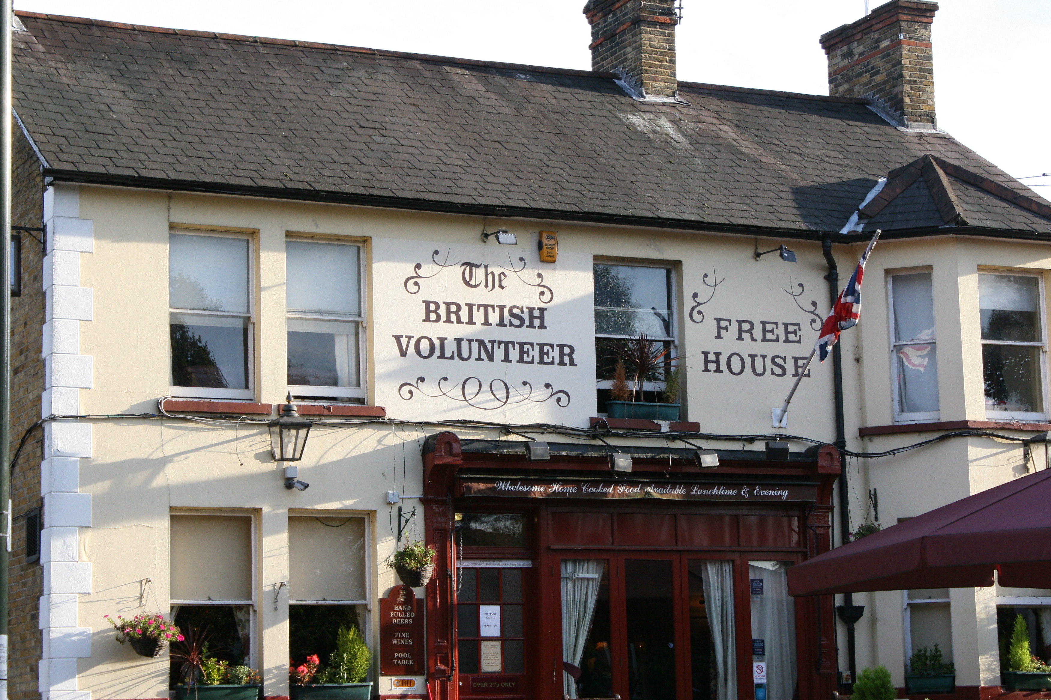 Hanger Hill (Weybridge) War Memorial With the British Army in Flanders & France