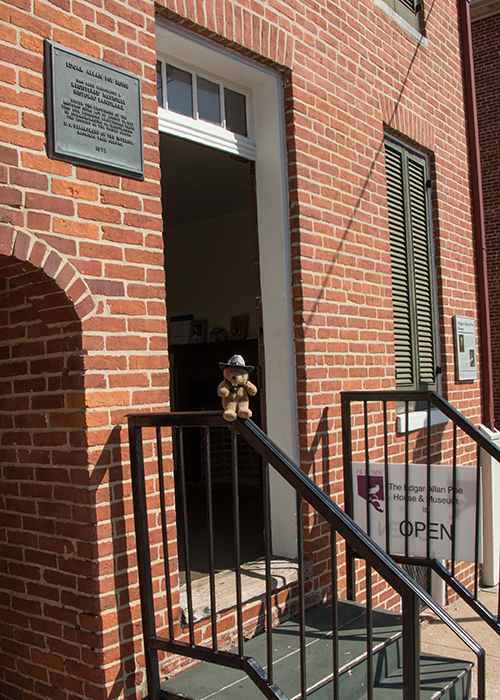 Edgar Allan Poe House! The Bill Beaver Project