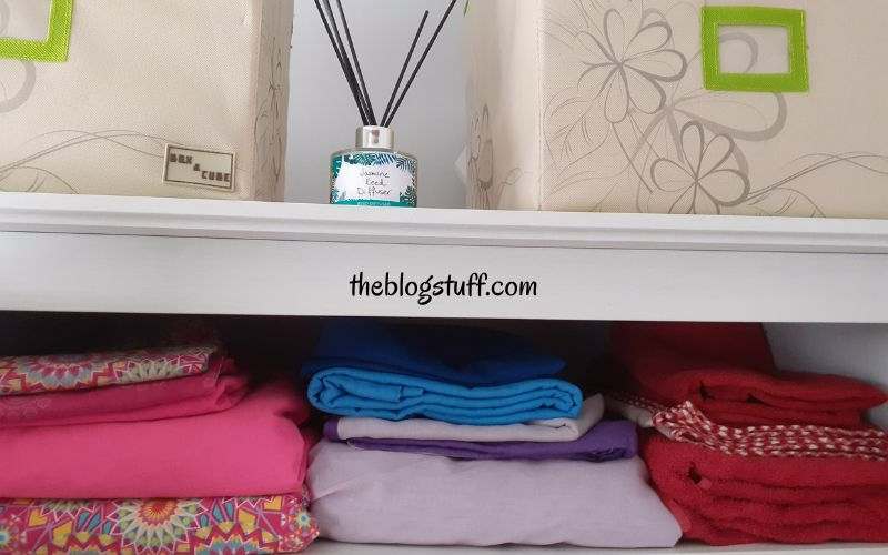 How To Organize Linens Without A Linen Closet (9 Storage Ideas)