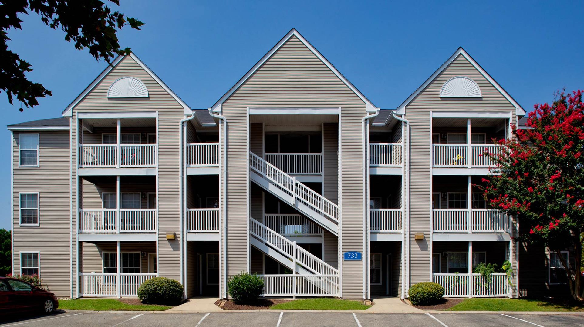 Featherstone & Featherstone South Apartments The Breeden Company