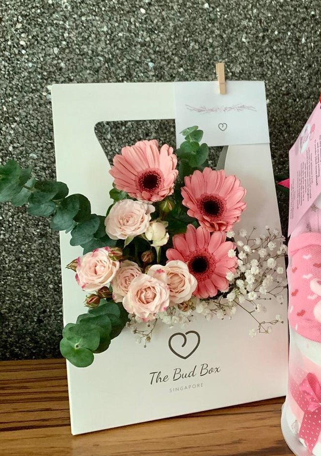 Pink Gerbera, Pink Rosespray & Baby Breath [DOTW 29] The Bud Box