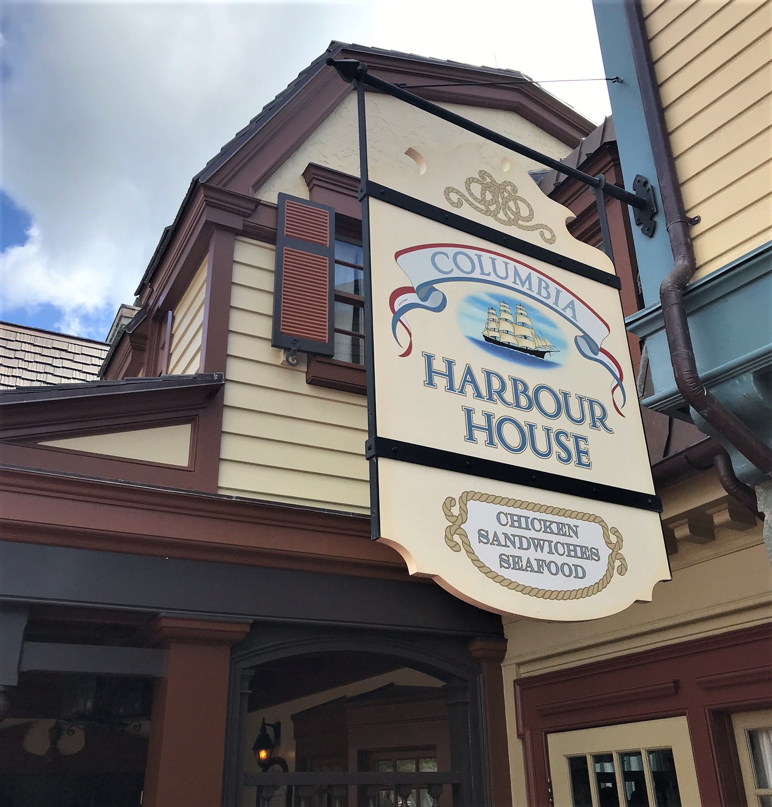 Columbia Harbor House Dining Review The Budget Mouse