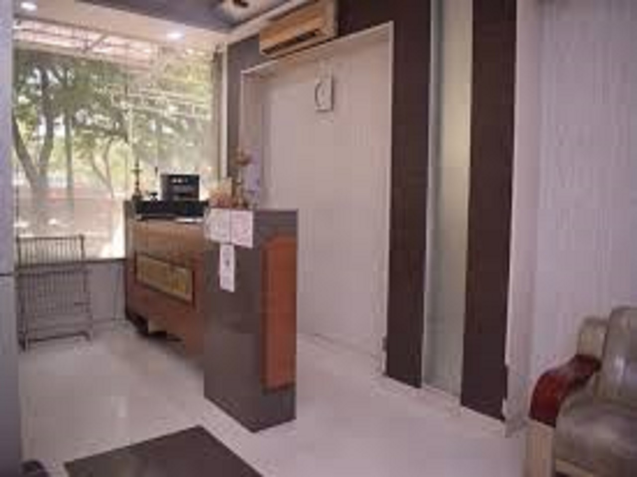 Best Budget Hotels in Ghodbunder Road, ThaneHotel Dhiraj Residency