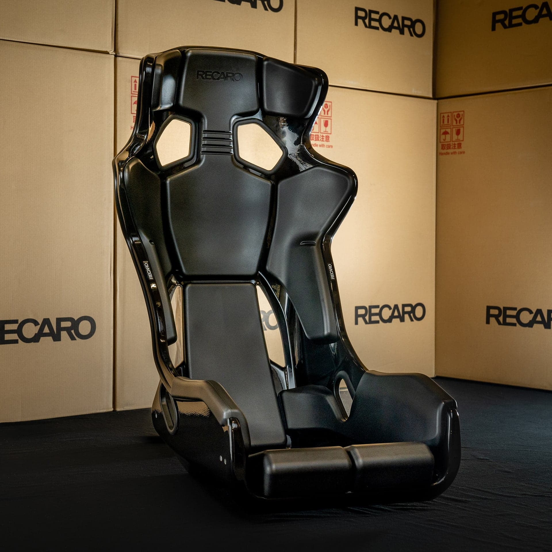 Recaro RSG Alcantara Bucket Seat • Buildjournal