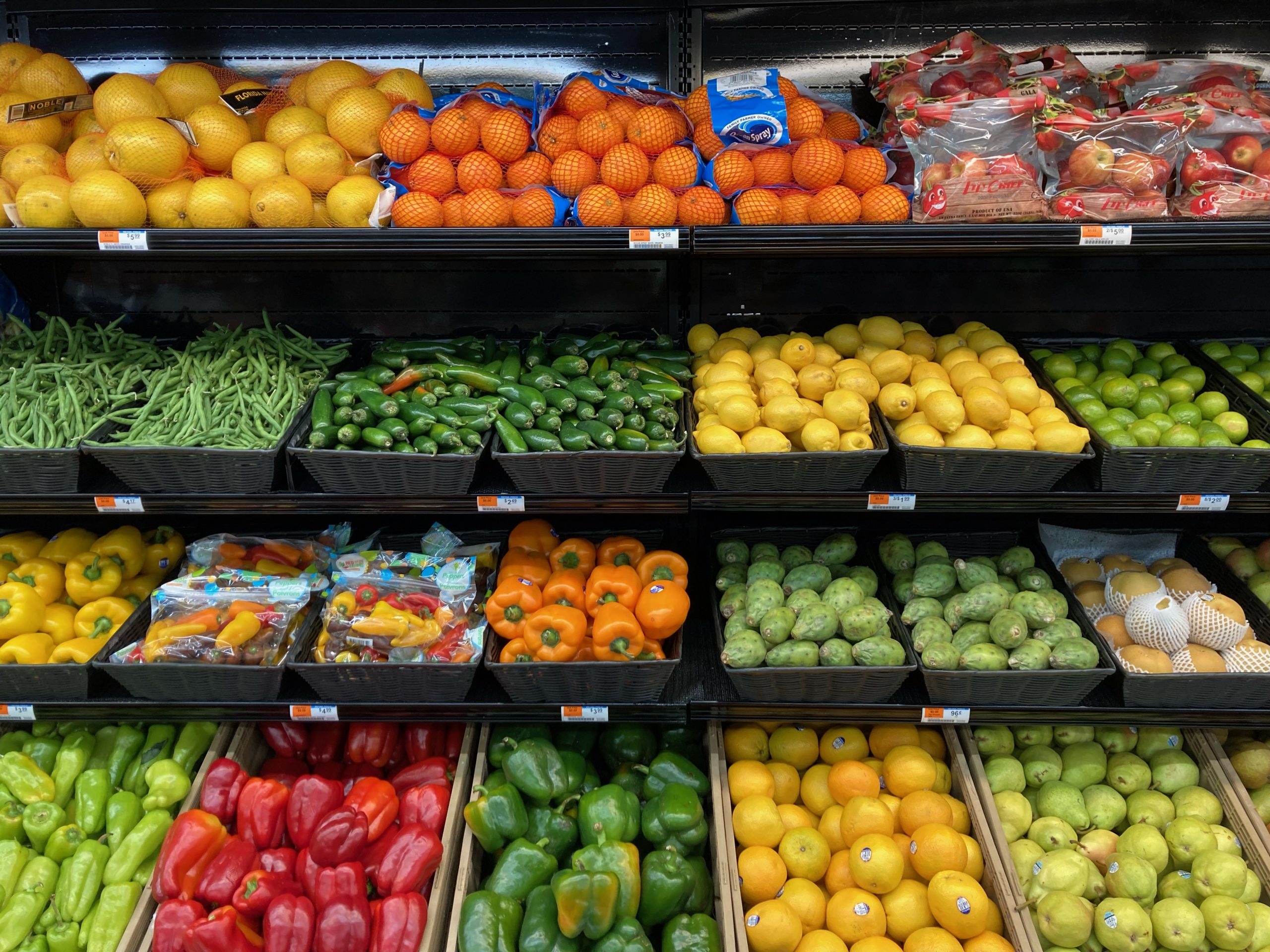 New familyowned grocery store in Uptown Harrisburg offers fresh food to the community TheBurg