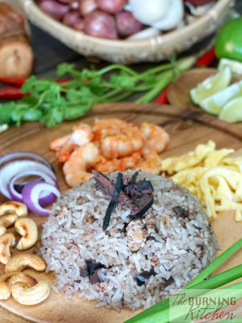 Thai Black Olive Fried Rice ( Khao Phad Nahm Liap Dum) The Burning