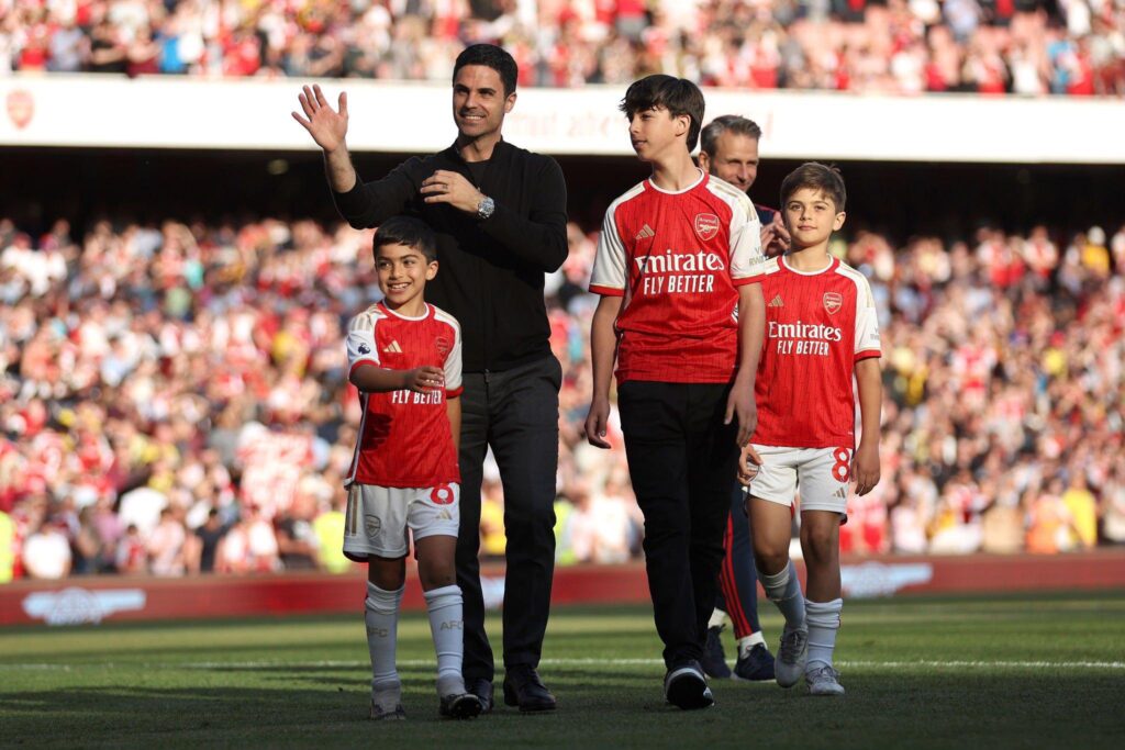 Mikel Arteta Kids Meet Gabriel, Daniel And Oliver