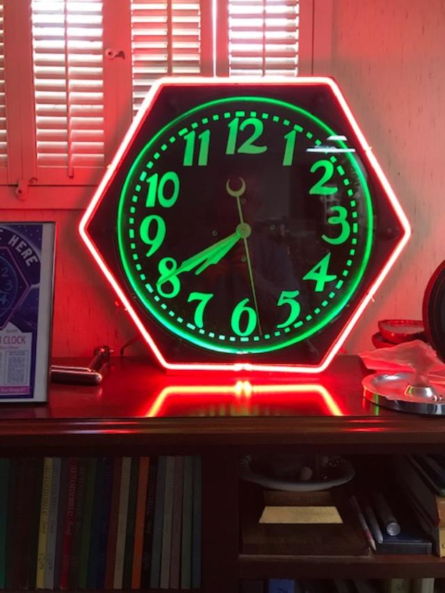 Reduced Restored Vintage Neon Clock Sell Trade Everything Else