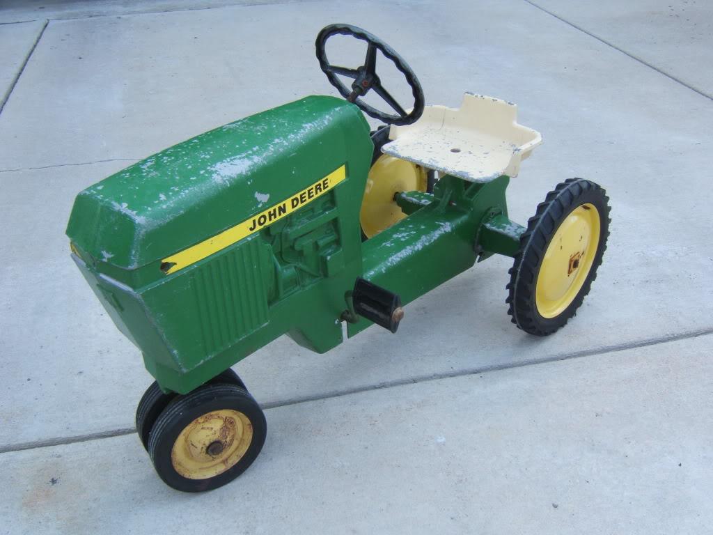 Antique John Deere Pedal Tractor