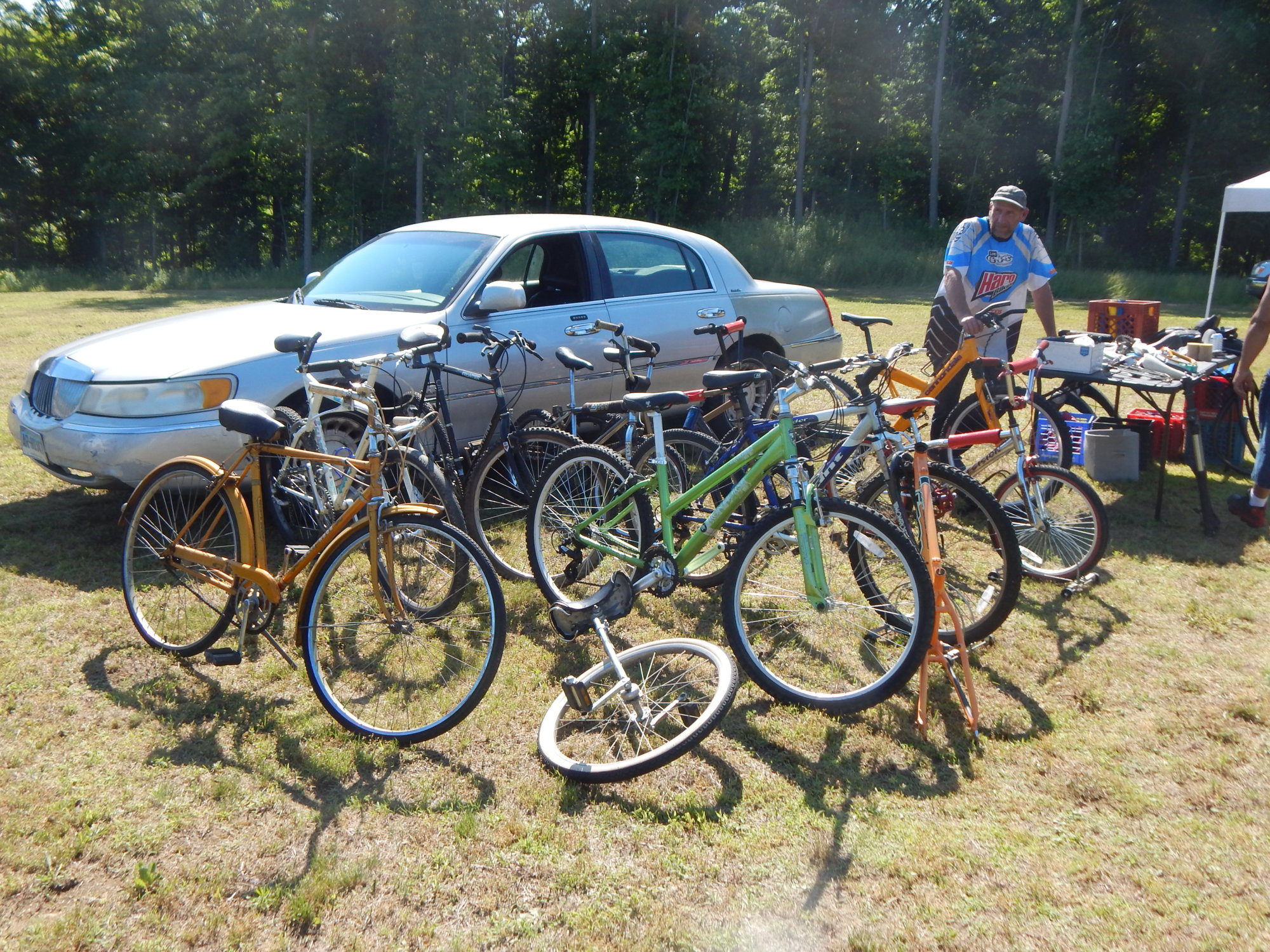 Any pics from the Thompson CT (Dudley) swap? The Classic and Antique