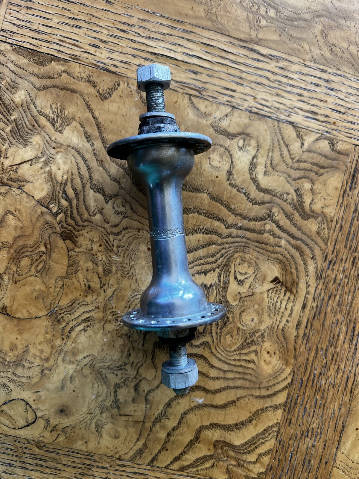 Sold - Schwinn Scripted front hub 36 h | Archive (sold or withdrawn