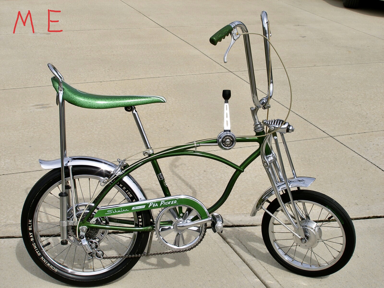 Stingray sissy bar styles Schwinn Stingrays and Other Muscle Bikes